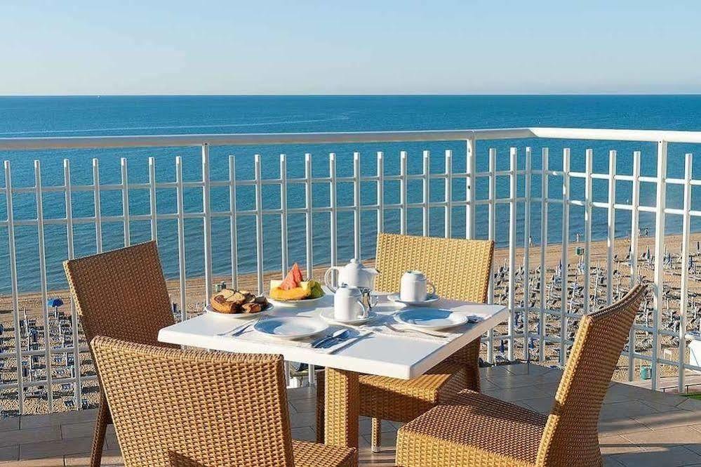 Regent'S Hotel Лідо-ді-Єзоло Екстер'єр фото